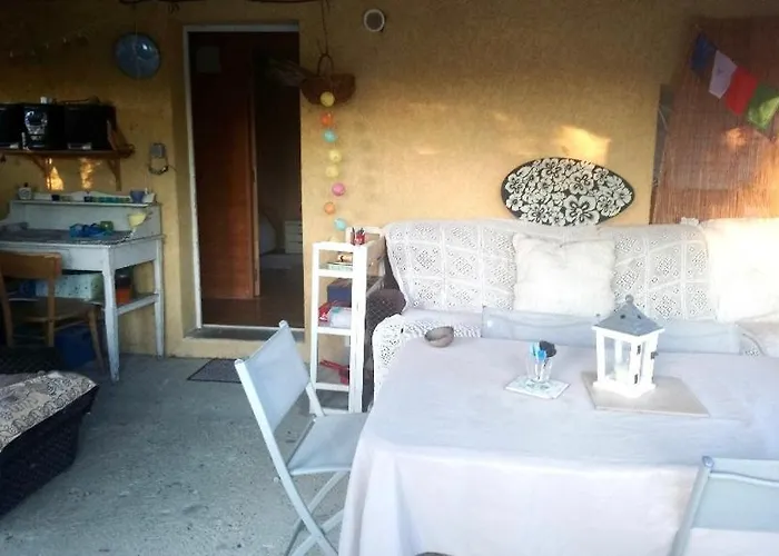 Cuisine Independant 2 Pers Piscine Proche Thermes Des Fumades *