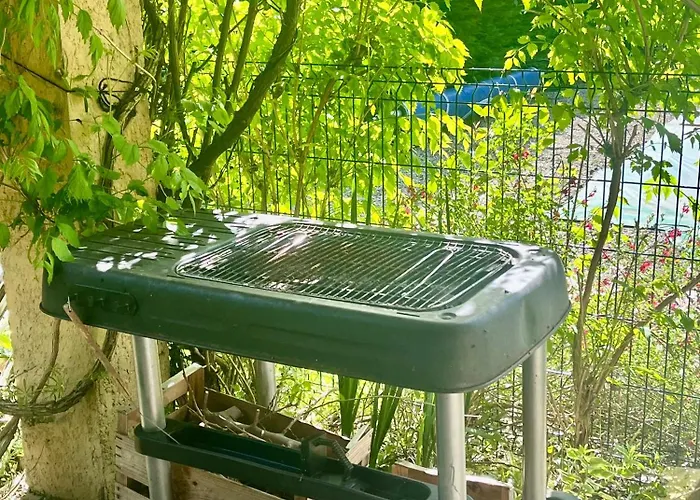 Cuisine Independant 2 Pers Piscine Proche Thermes Des Fumades * Rousson (Gard)